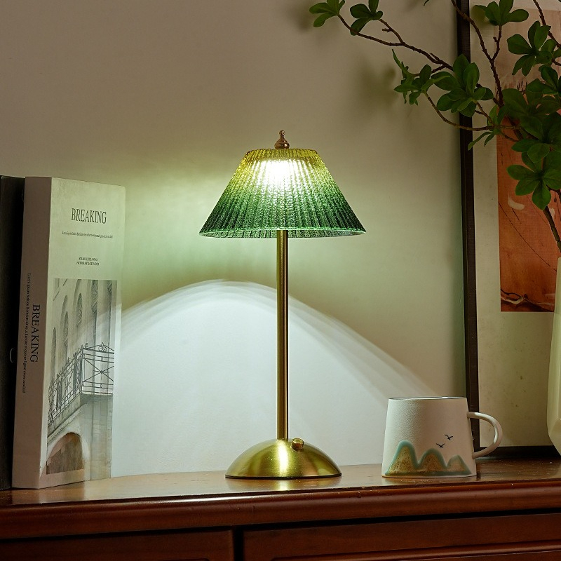 Lampa stołowa 2026 Retro Ribbe – Glass Bed recenzja i cena