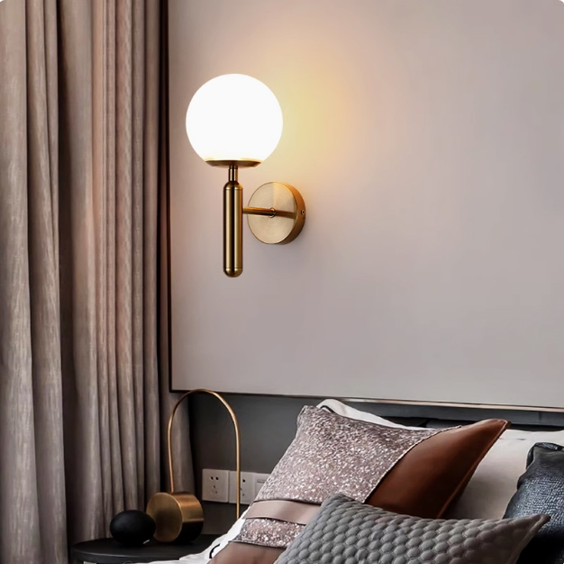 Nowoczesna lampa ścienna do wn – Glass Bed recenzja i cena